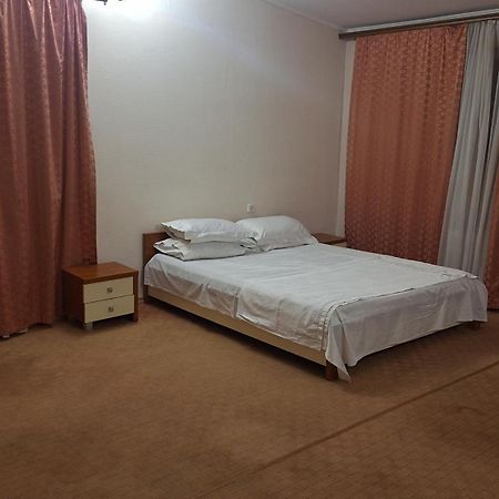Барселона Hotel Mizikevycha Luaran gambar