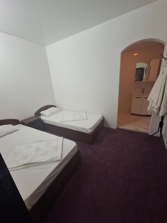 Барселона Hotel Mizikevycha Luaran gambar
