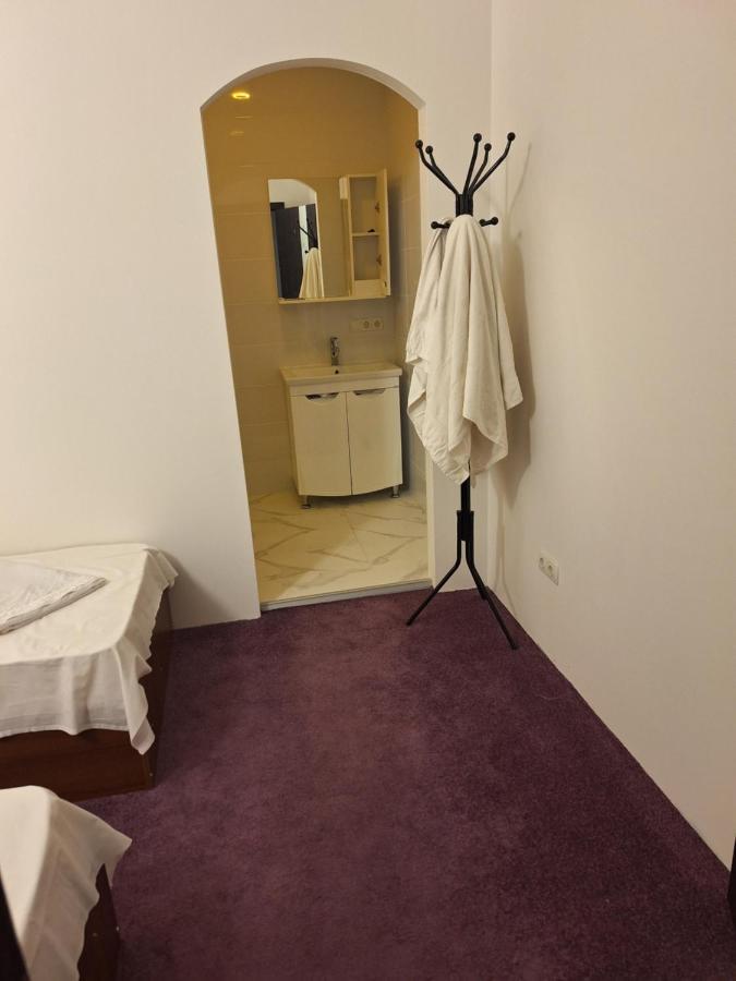 Барселона Hotel Mizikevycha Luaran gambar