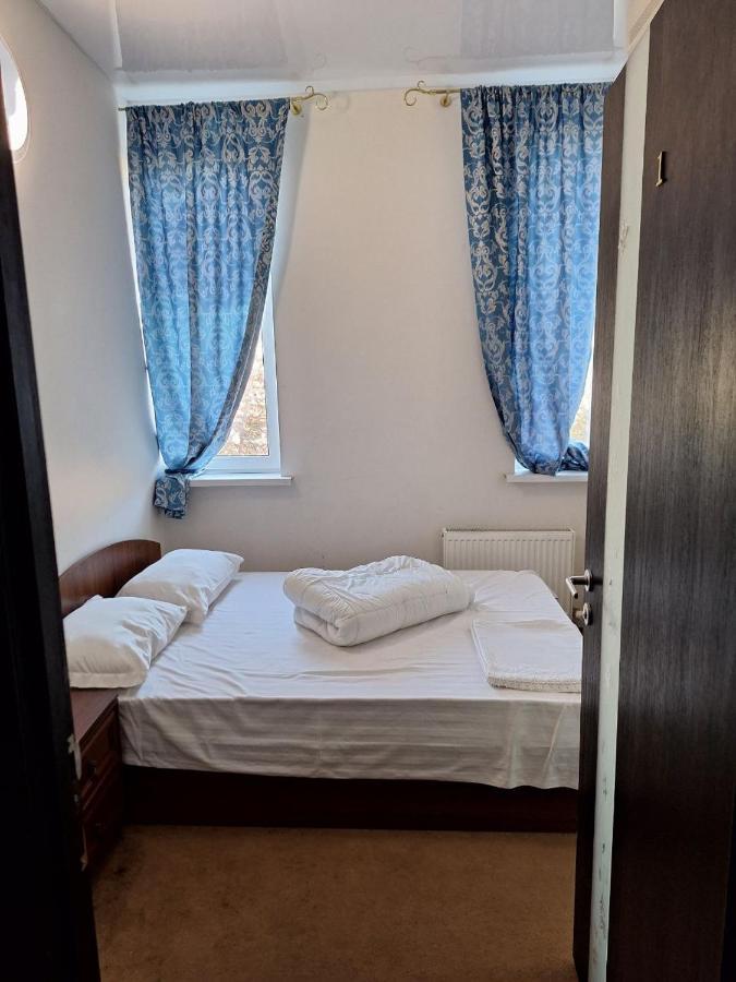 Барселона Hotel Mizikevycha Luaran gambar
