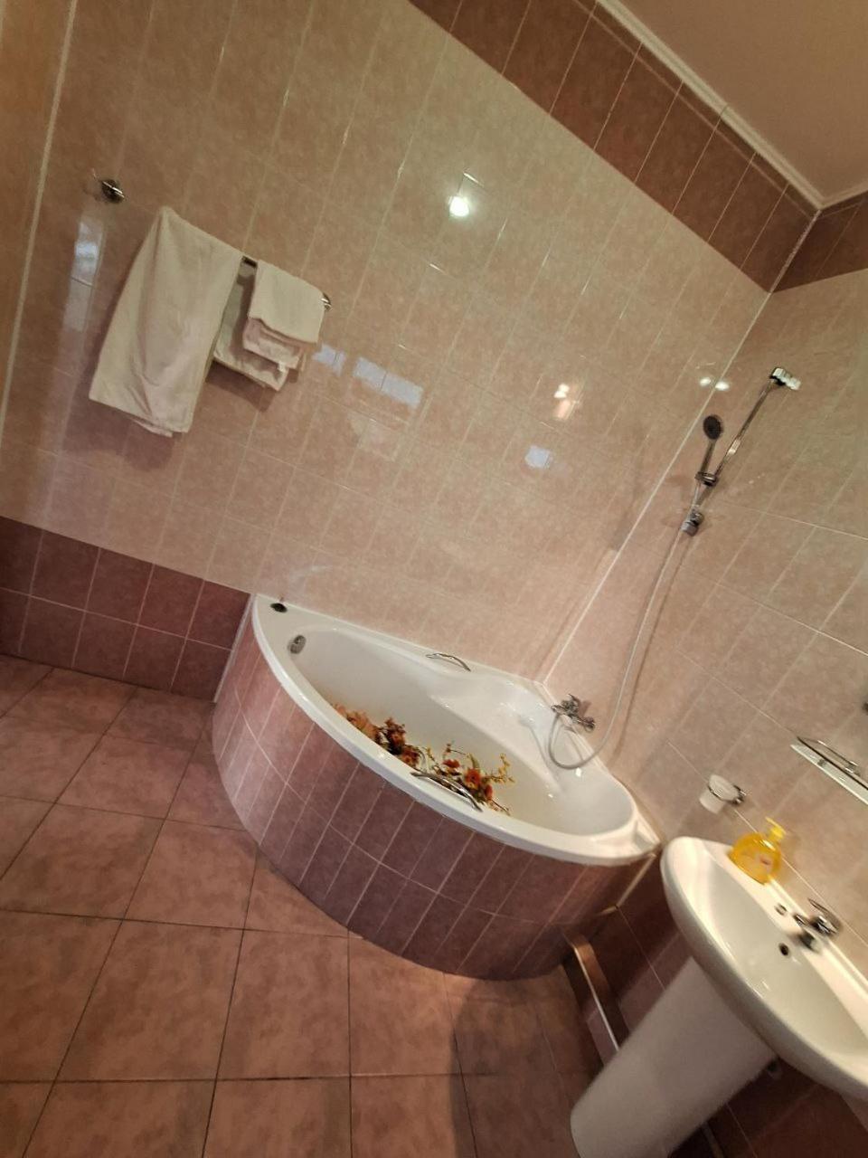 Барселона Hotel Mizikevycha Luaran gambar
