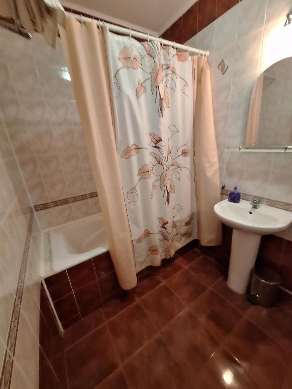 Барселона Hotel Mizikevycha Luaran gambar
